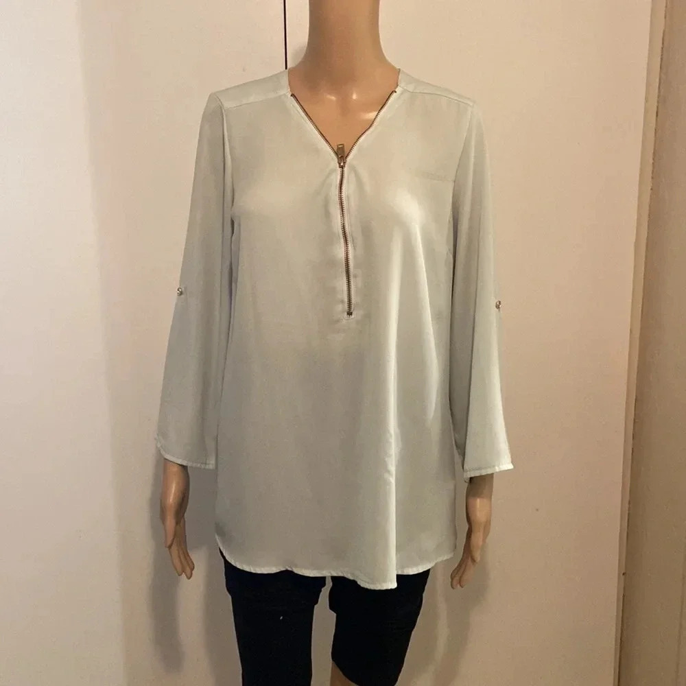 Wishful park mint green blouse size Large long sleeve
